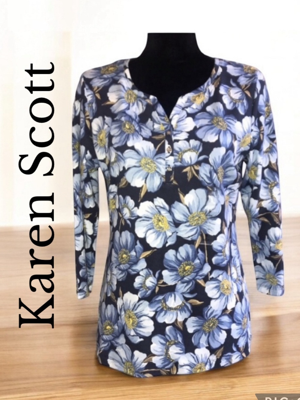 KAREN SCOTT BLUE FLORAL 3/4 VNECK Top